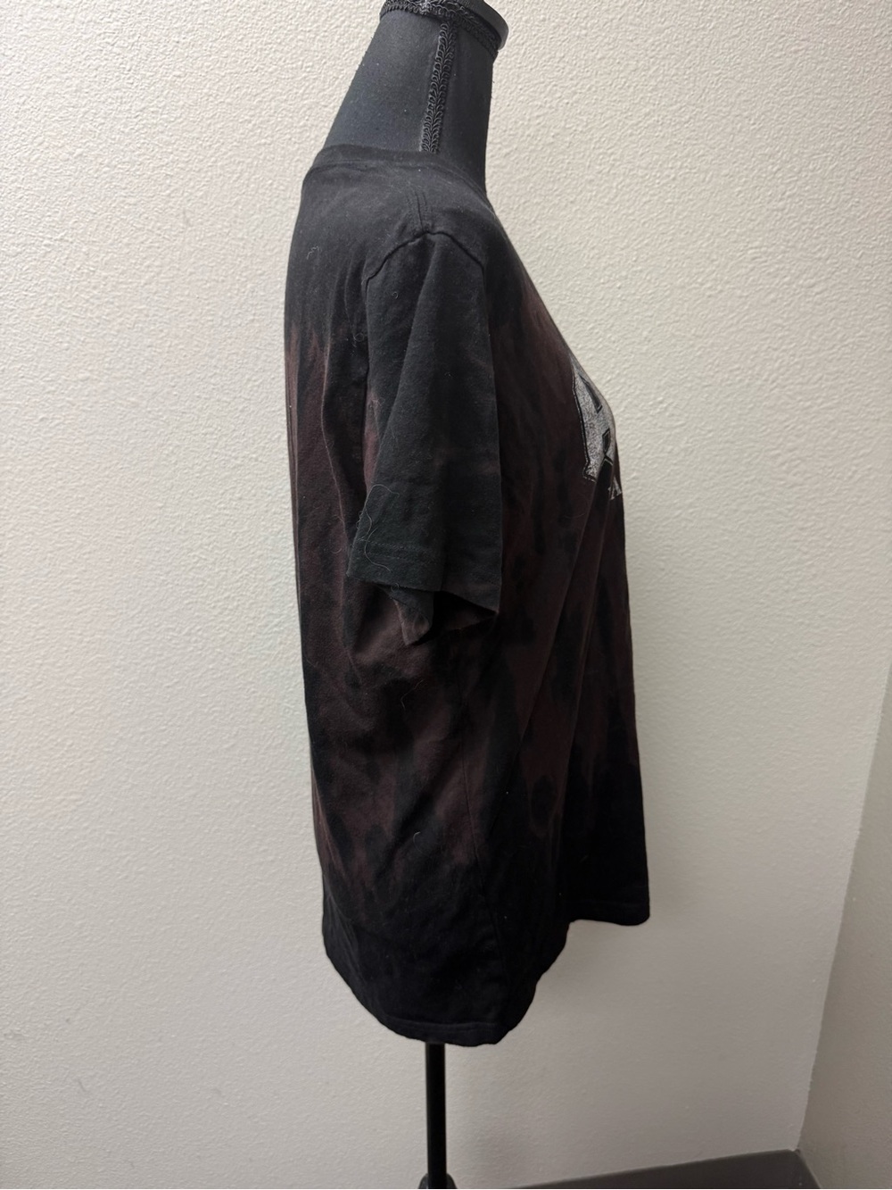 ACDC Back In Black Band Tee Large Distressed Tie Dye Rock Graphic Shirt - Picture 5 of 8